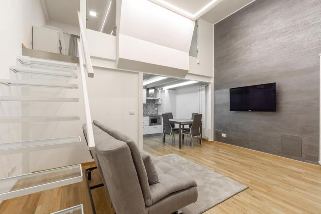 Meraviglioso Loft A Milano: Luaran gambar